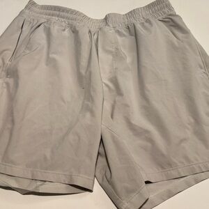 lululemon men’s shorts size xl in good condition color is bone/white